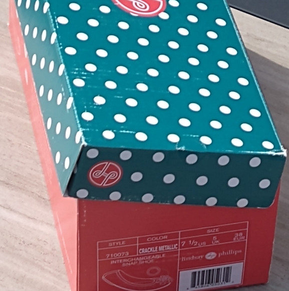 LP's Gold Crackle Metallic ๐ Ballet Flats - Picture 6 of 7